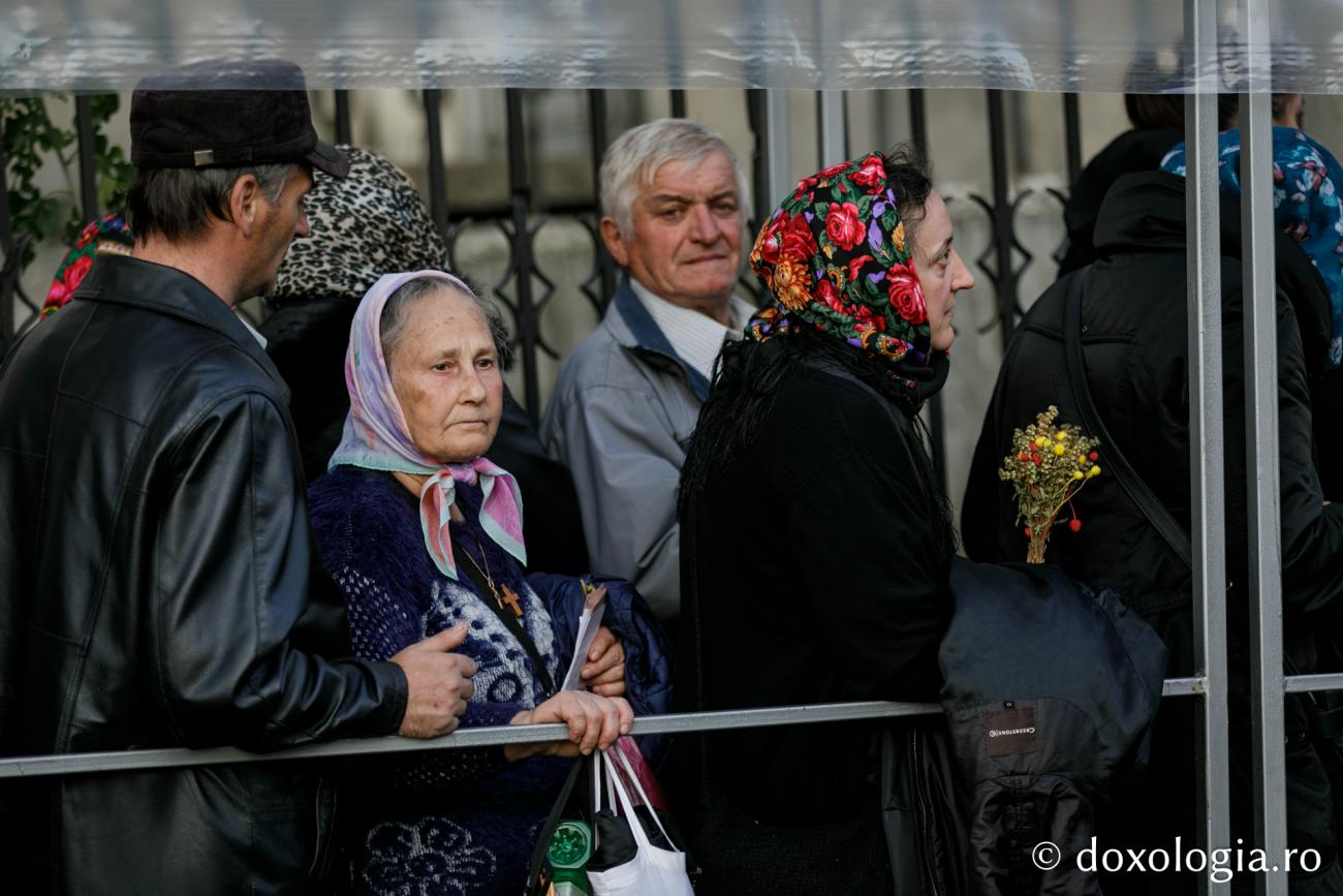 (Foto) Pelerinii – cei mai frumoși rugători către Dumnezeu și Sfinții Săi, 2019